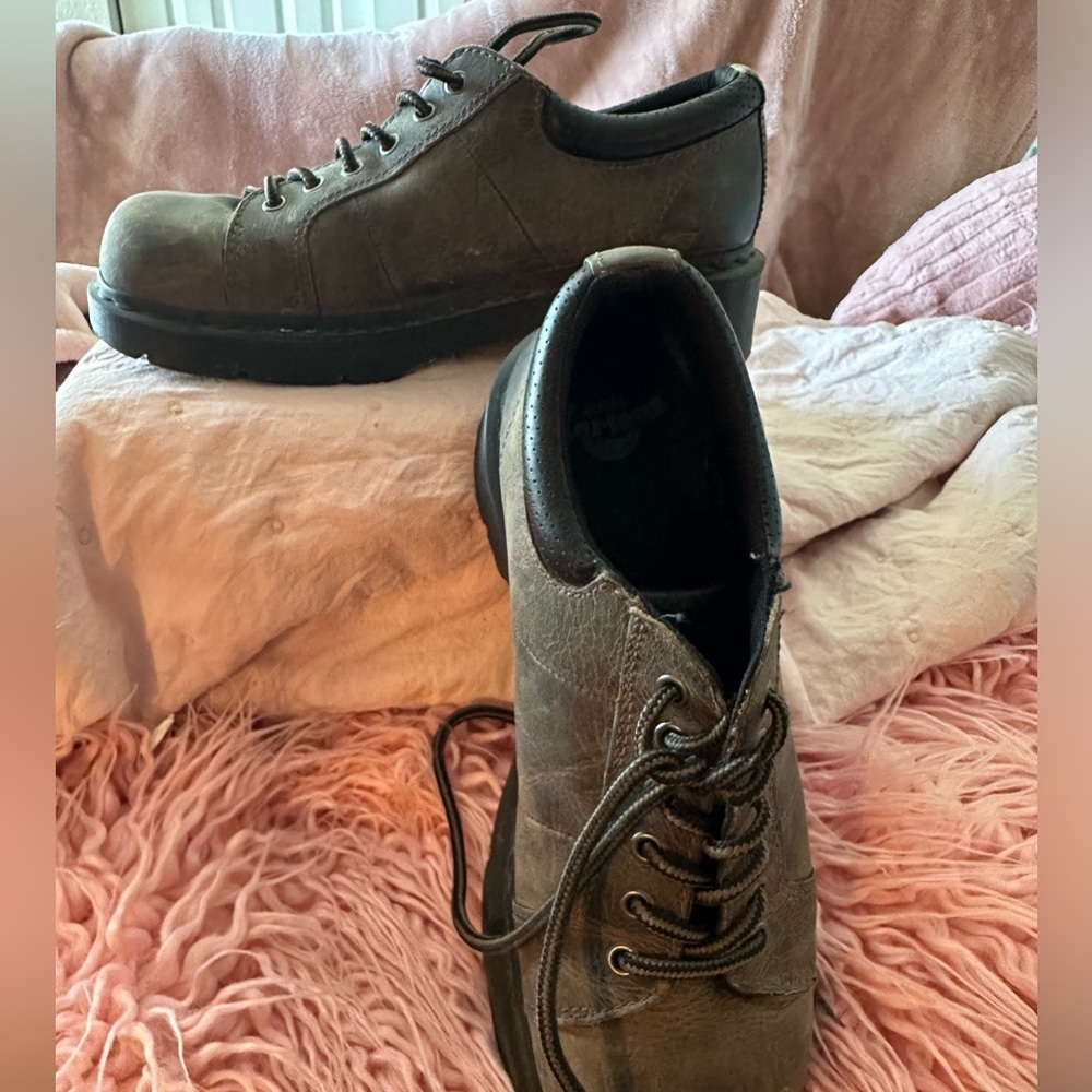 Dr. Marten’s ~ Women’s size 11. Excellent pre-worn condition! - Picture 2 of 7